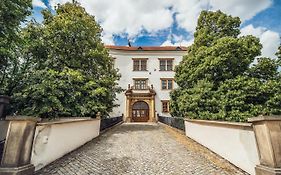 Skodova Apartments